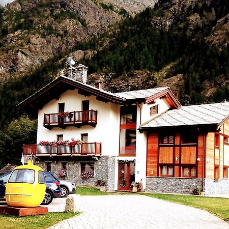 Fohre1748 Hotel Gressoney-La-Trinite Exterior photo